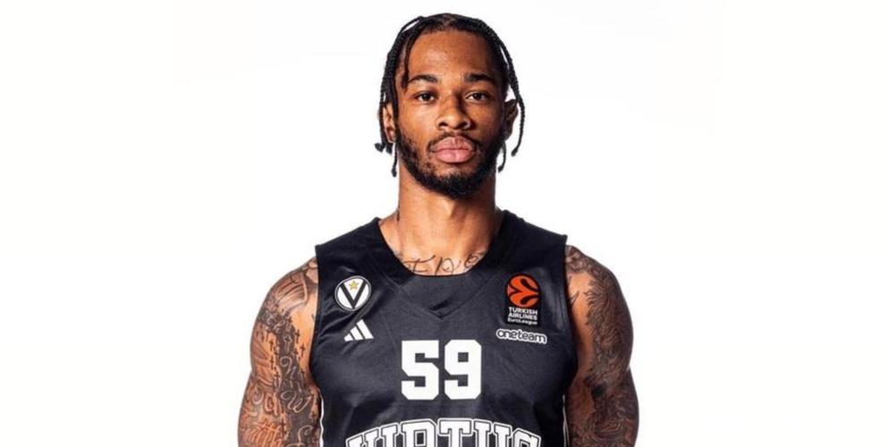 雷琼-塔克全场投篮11中4,三分7中3得到16分1篮板2助攻 雷琼-塔克全场投篮11中4,三分7中3得到16分1篮板2助攻